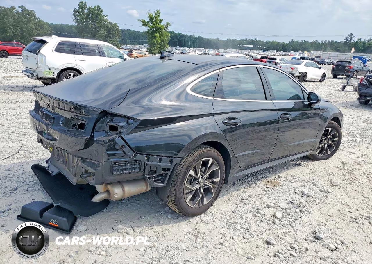 2025 Hyundai Sonata Sel VIN:KMHL64JA8SA513726 - 3