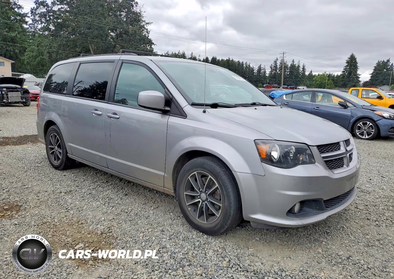 2018 Dodge Grand Caravan Gt VIN:2C4RDGEG9JR359929 - 4