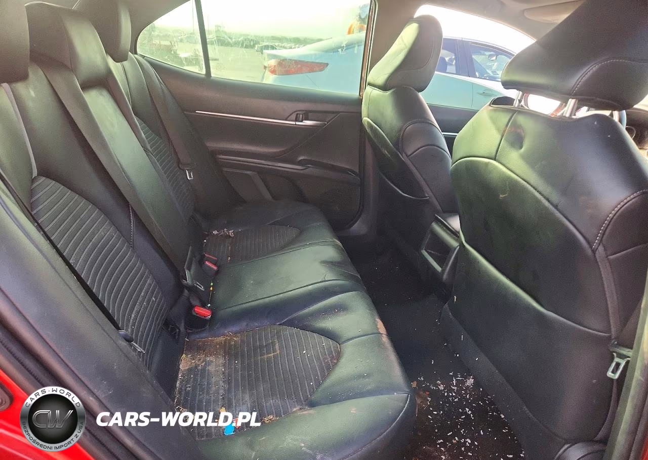 2020 Toyota Camry Se VIN:4T1G11AK4LU310050 - 10