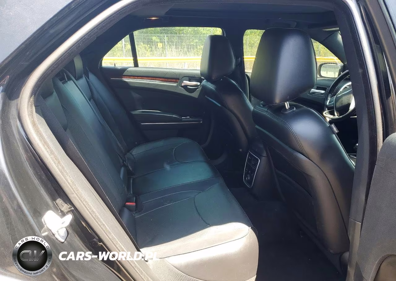 2014 Chrysler 300C VIN:2C3CCAEG8EH303874 - 10