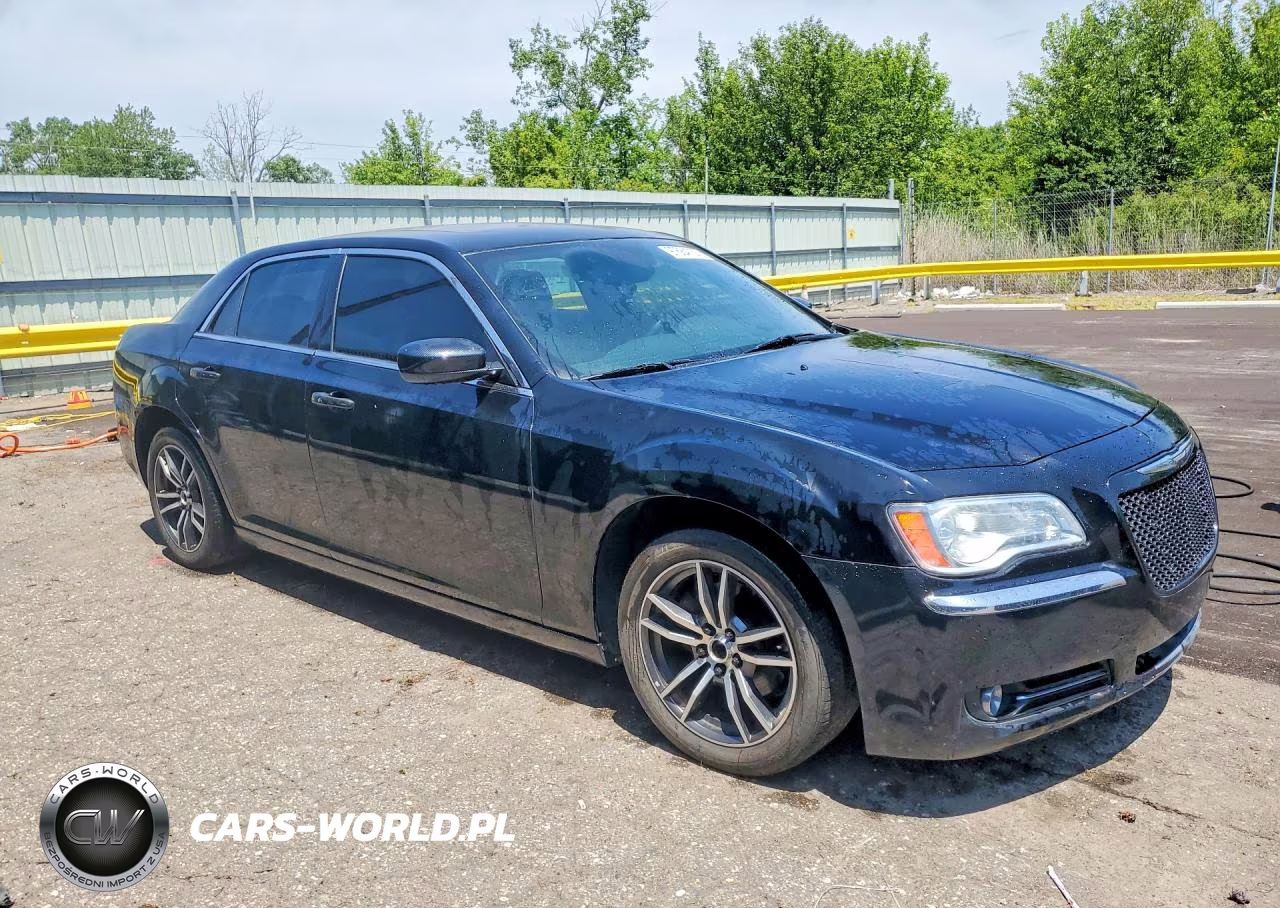 2014 Chrysler 300C VIN:2C3CCAEG8EH303874 - 4