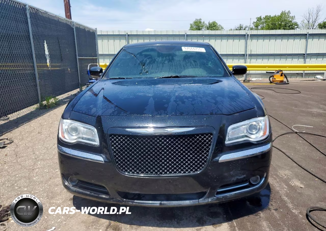 2014 Chrysler 300C VIN:2C3CCAEG8EH303874 - 5