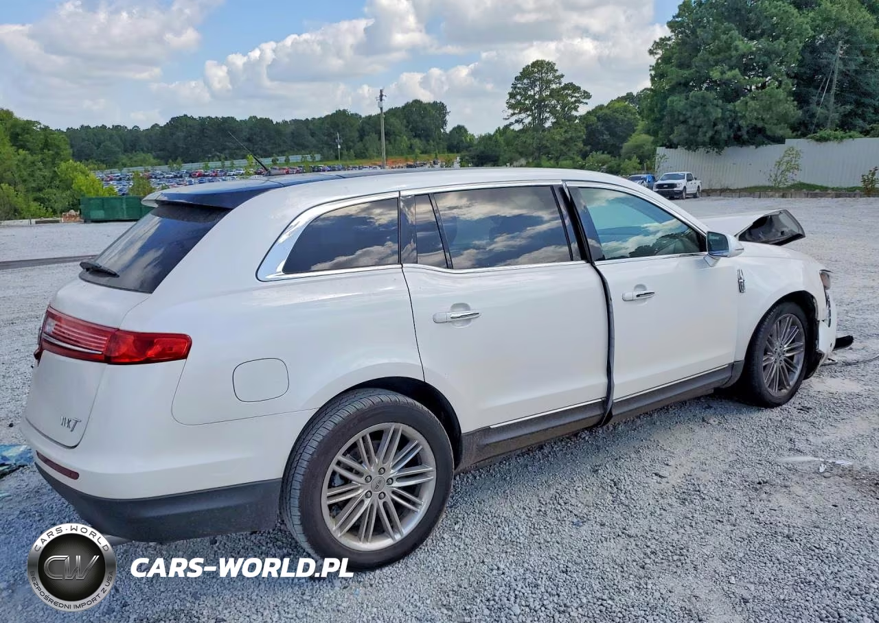 2019 Lincoln Mkt VIN:2LMHJ5AT5KBL01869 - 3