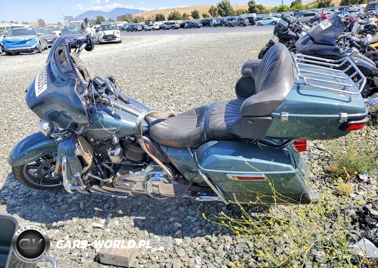 2020 Harley-Davidson Flhtk VIN:1HD1KEF22LB637855 - 3