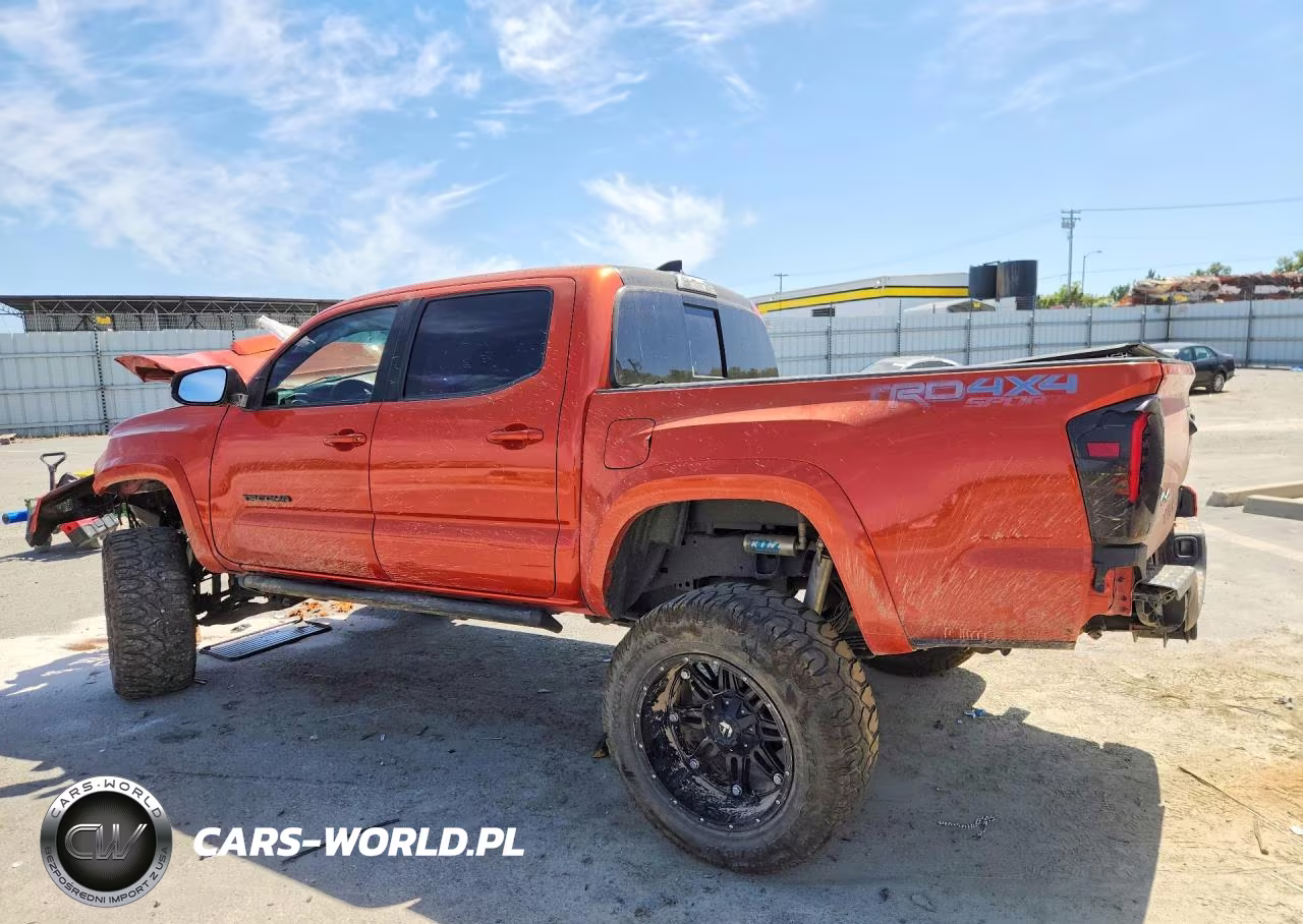 2017 Toyota Tacoma Trd Sport VIN:3TMCZ5AN6HM050579 - 2