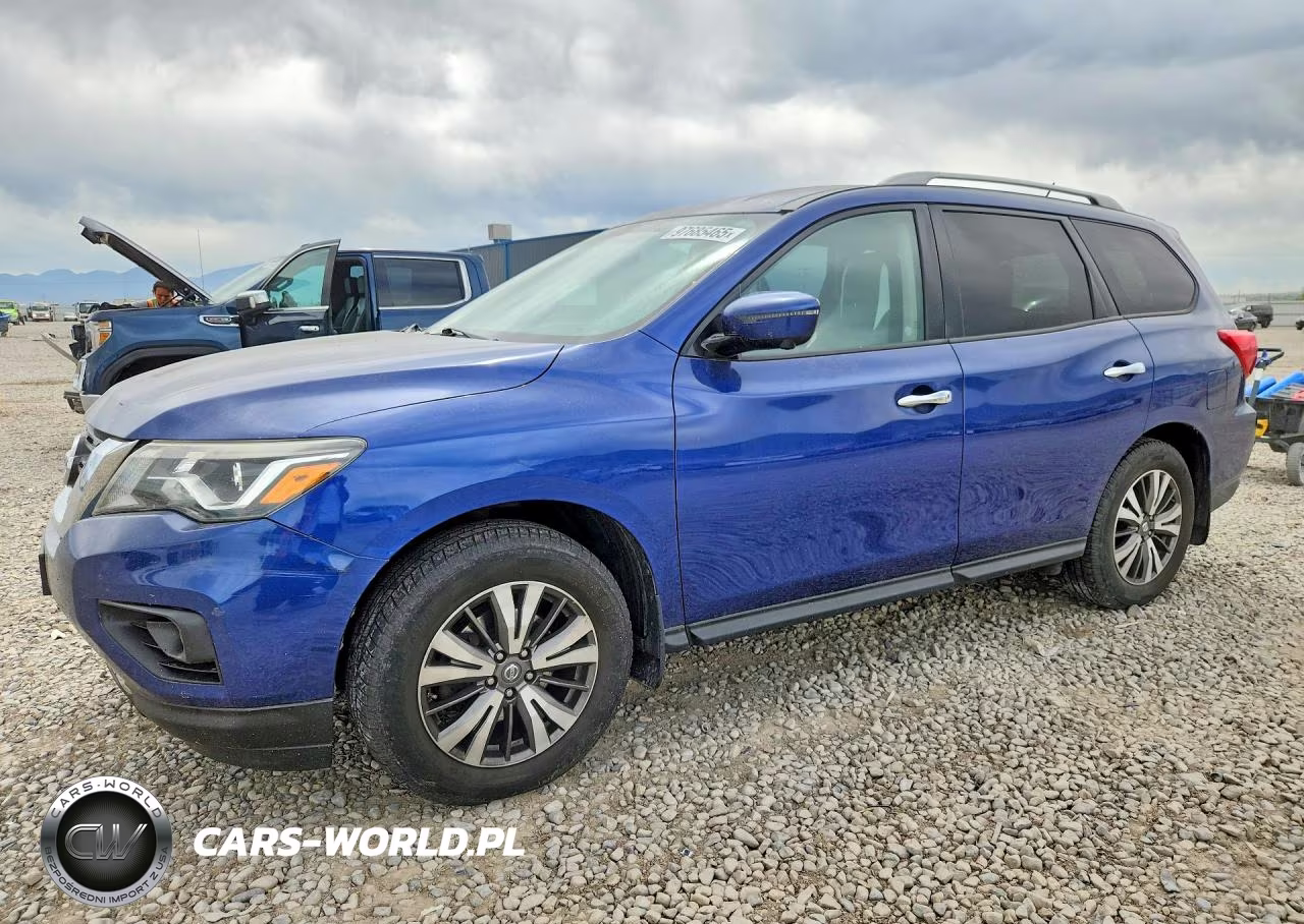 2017 Nissan Pathfinder S