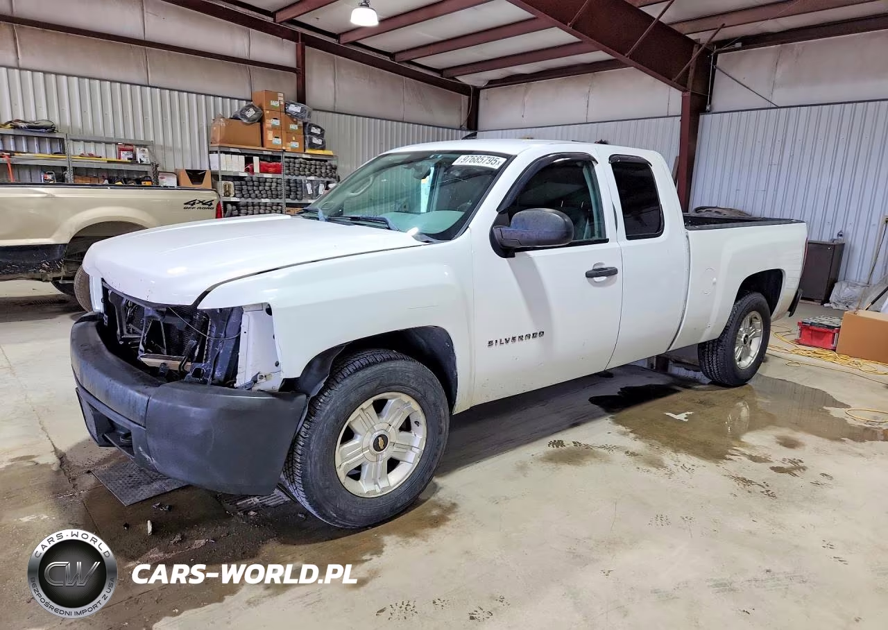 2011 Chevrolet Silverado C1500 – zdjęcie 1 z 12