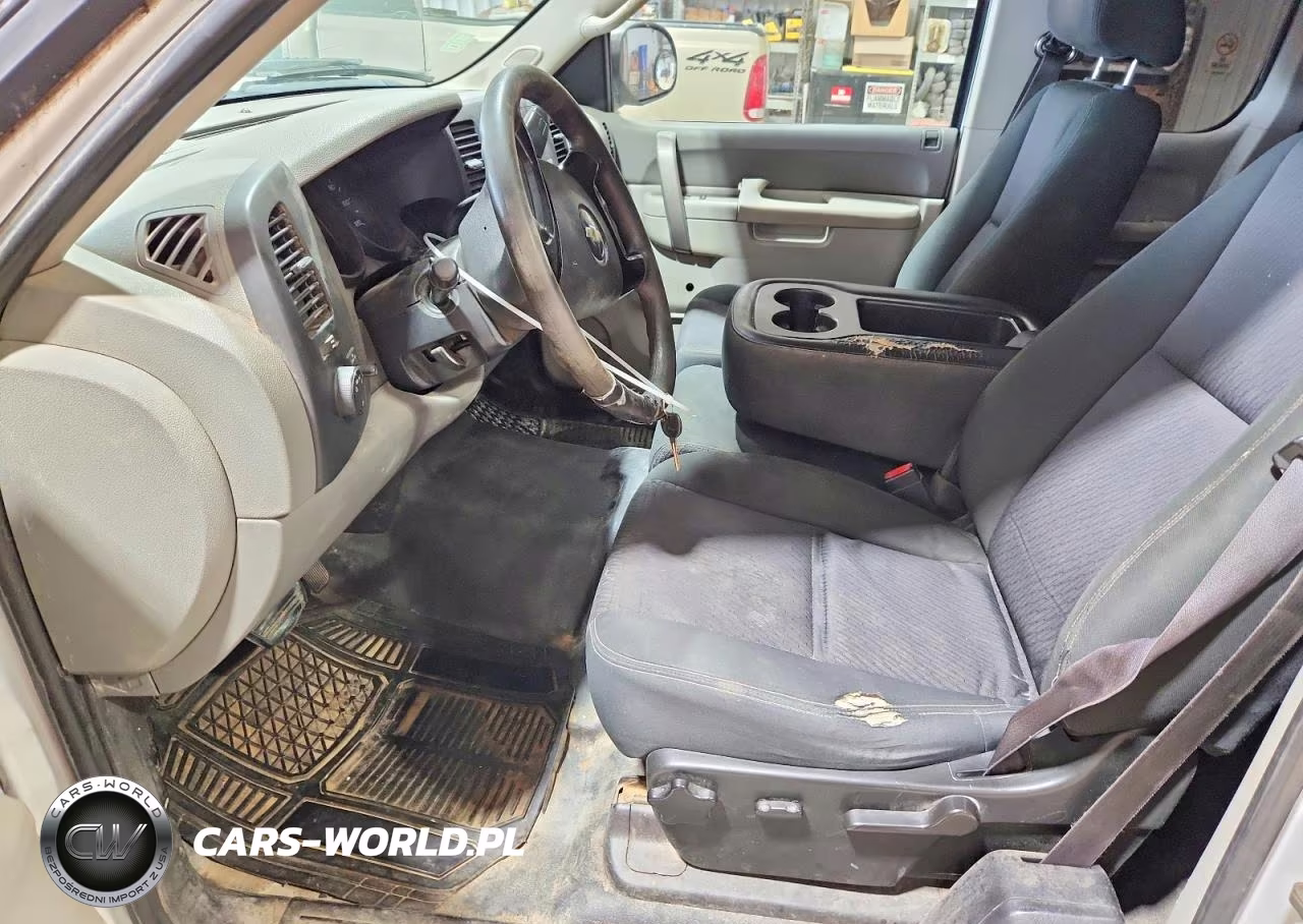 2011 Chevrolet Silverado C1500 VIN:1GCRCPE02BZ298209 - 7