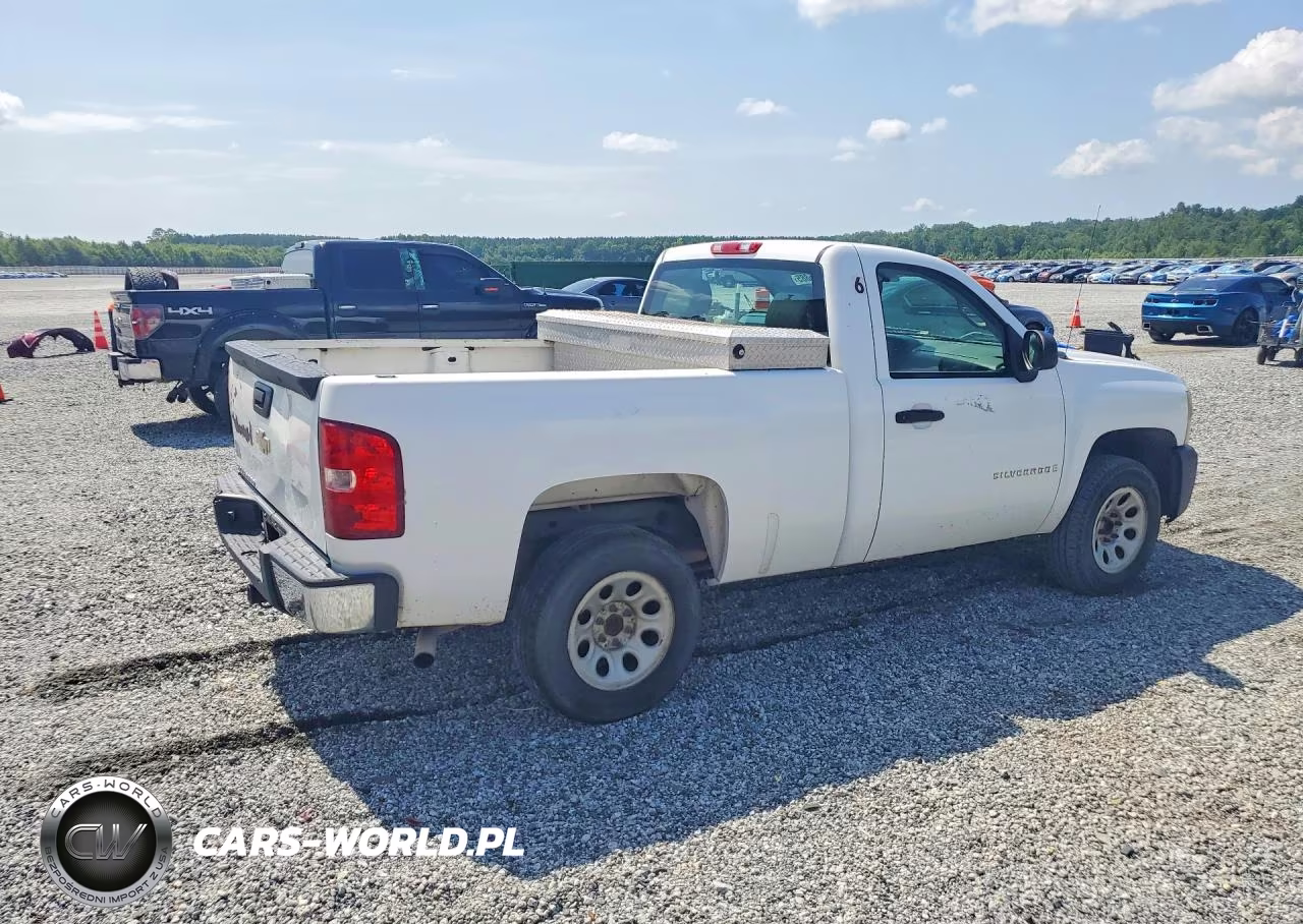 2008 Chevrolet Silverado C1500 VIN:1GCEC14X28Z153920 - 3