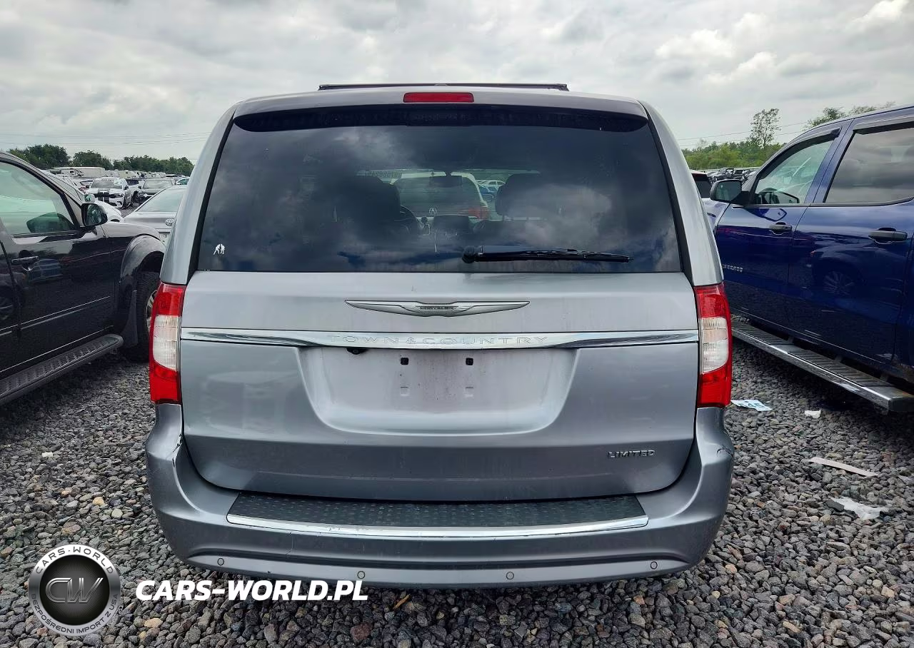 2016 Chrysler Town & Country Limited Platinum VIN:2C4RC1GG3GR177505 - 6