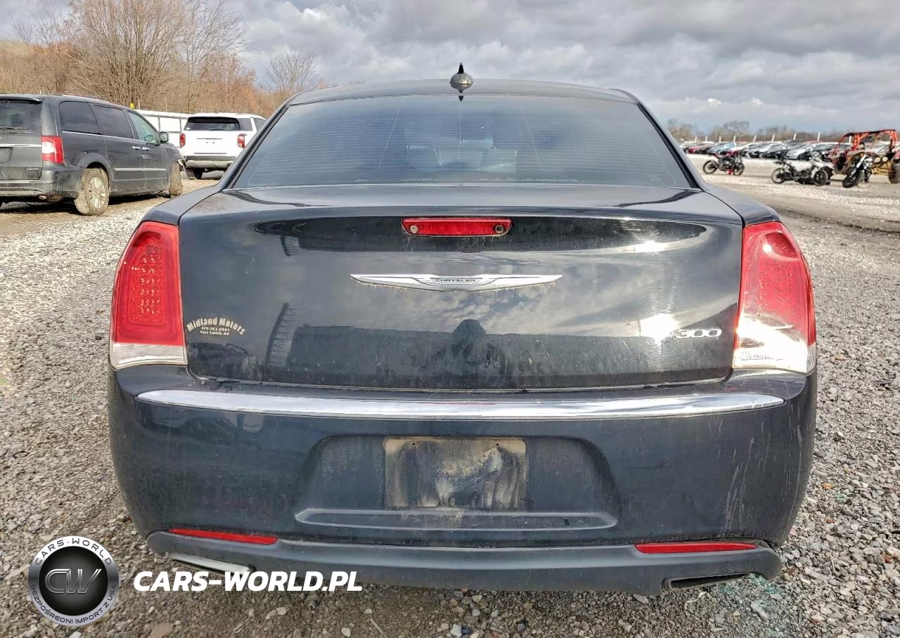 2016 Chrysler 300 Limited VIN:2C3CCAAG6GH295590 - 6