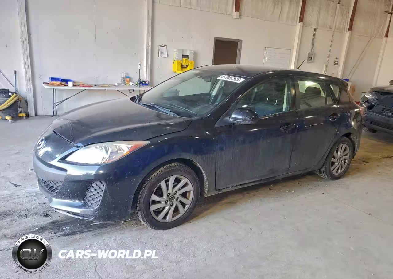 2013 Mazda 3 I