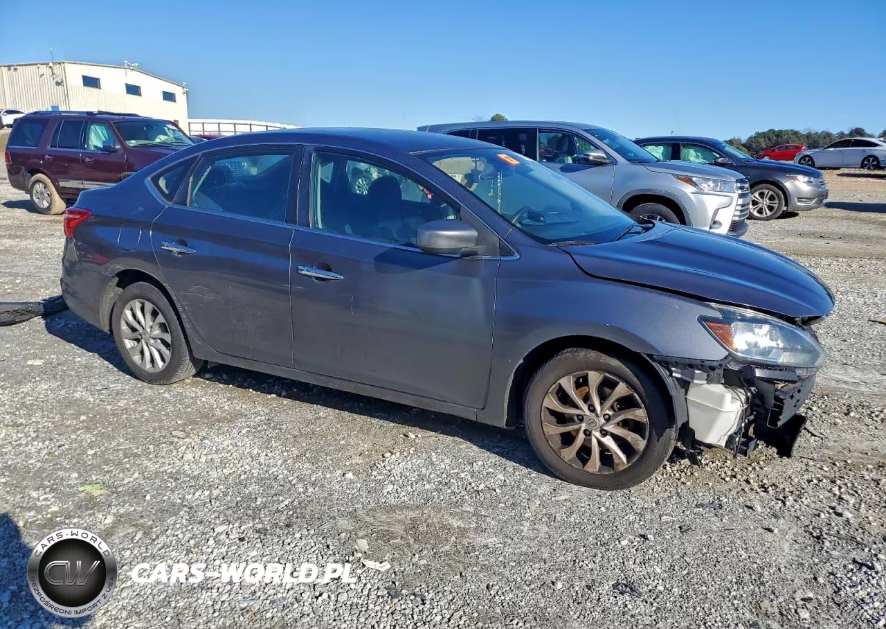 2018 Nissan Sentra VIN:3N1AB7AP8JL648664 - 4