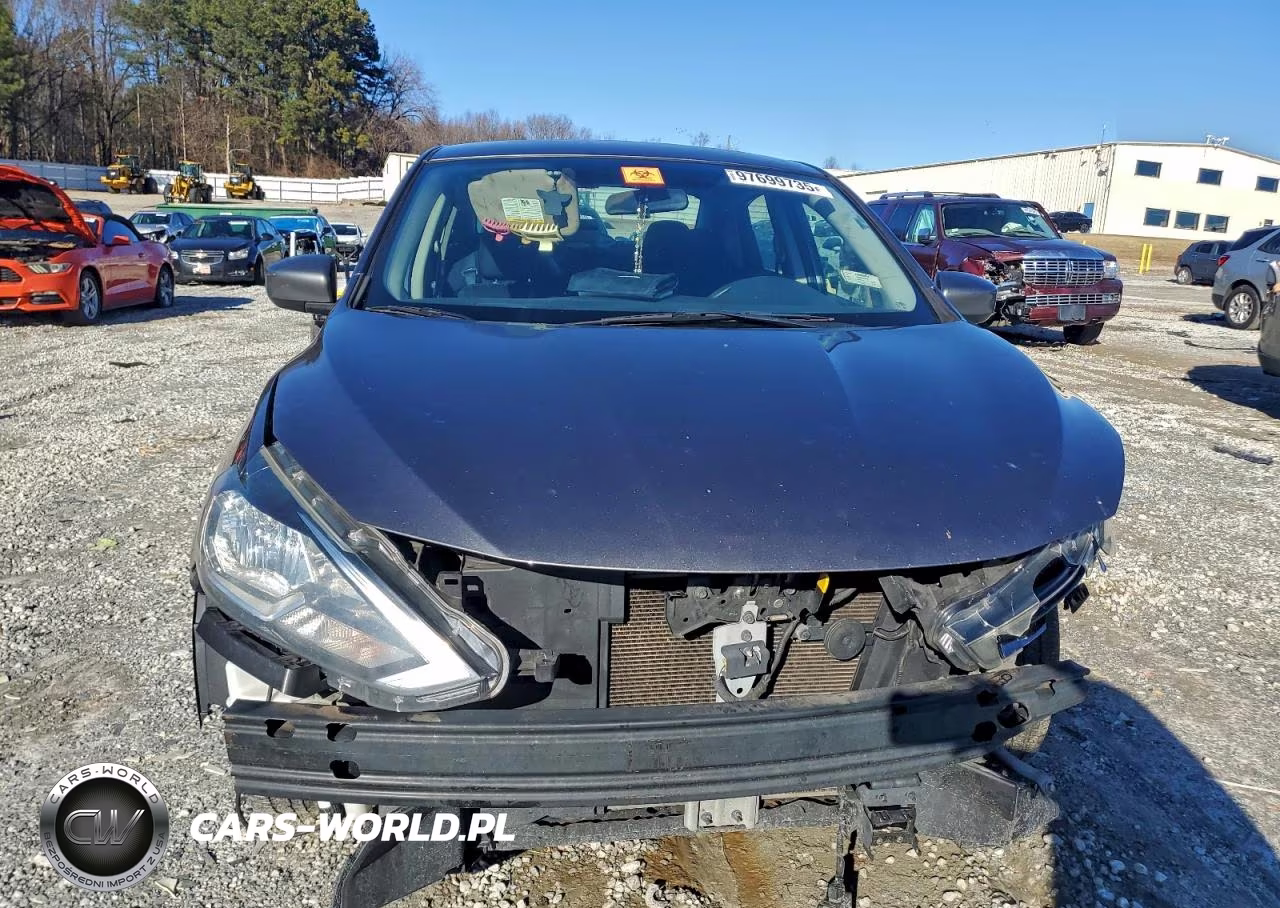 2018 Nissan Sentra VIN:3N1AB7AP8JL648664 - 5