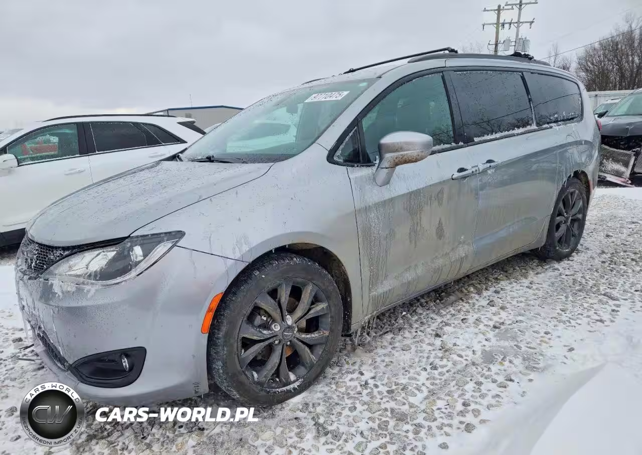 2018 Chrysler Pacifica Touring Plus
