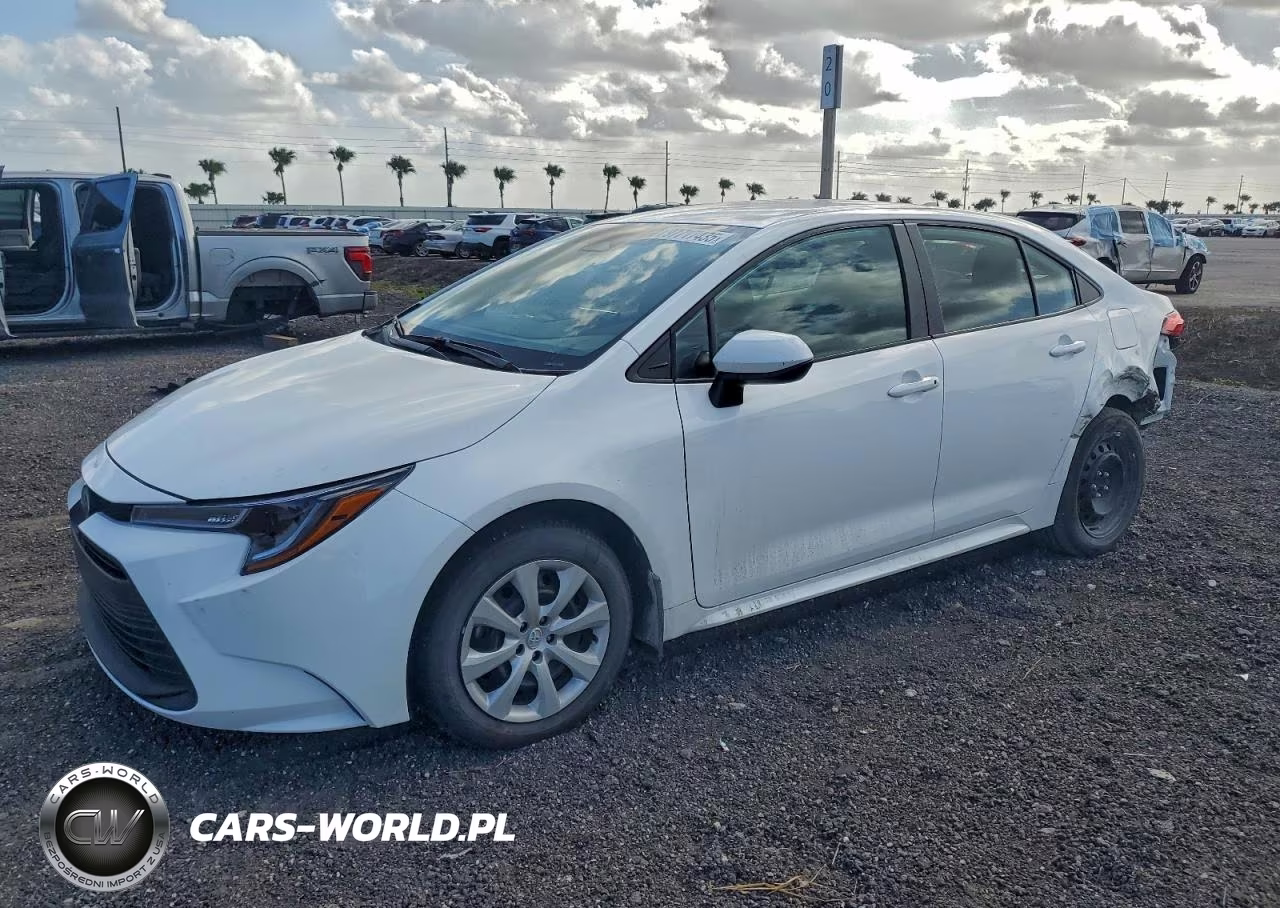 2025 Toyota Corolla Le – zdjęcie 1 z 13