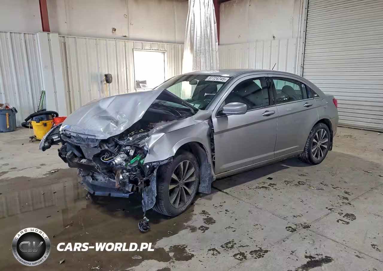 2014 Chrysler 200 Touring