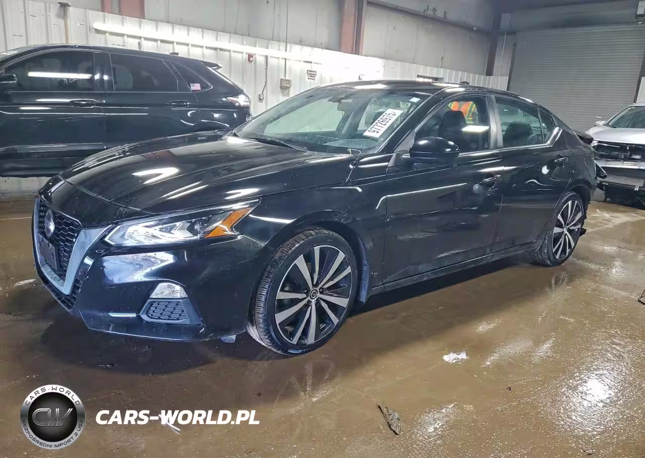 2022 Nissan Altima Sr