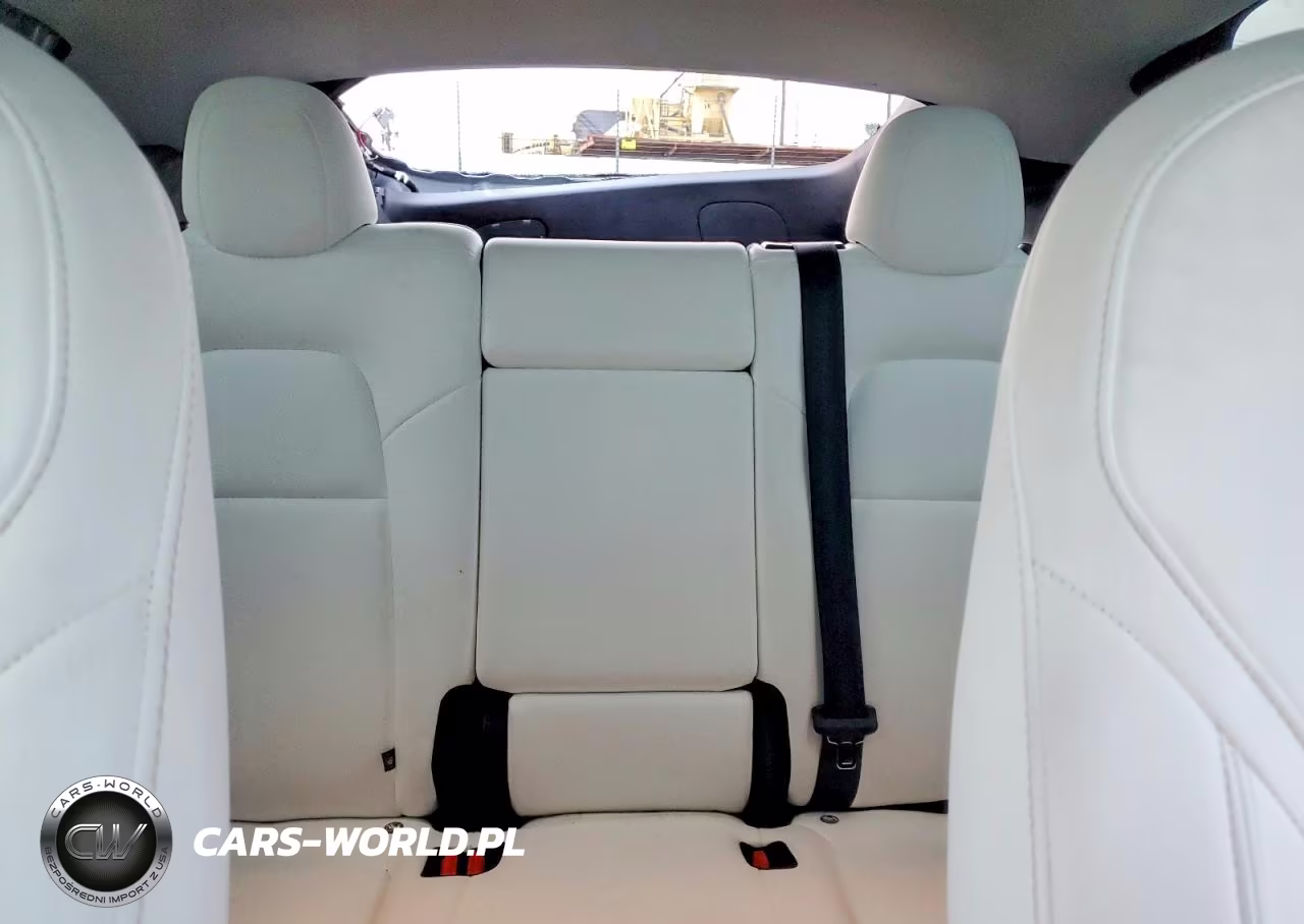 2025 Tesla Model Y VIN:7SAYGDEE1SF287088 - 10
