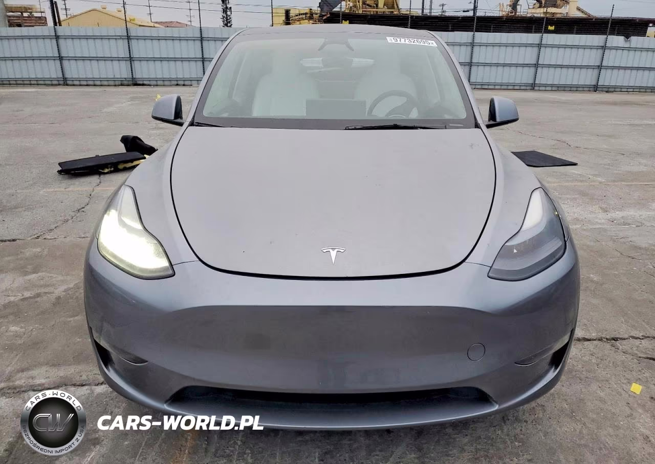2025 Tesla Model Y VIN:7SAYGDEE1SF287088 - 5