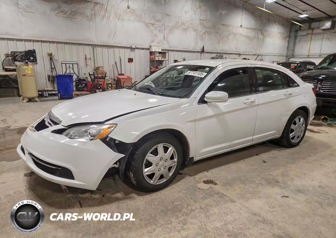 2013 Chrysler 200 Lx
