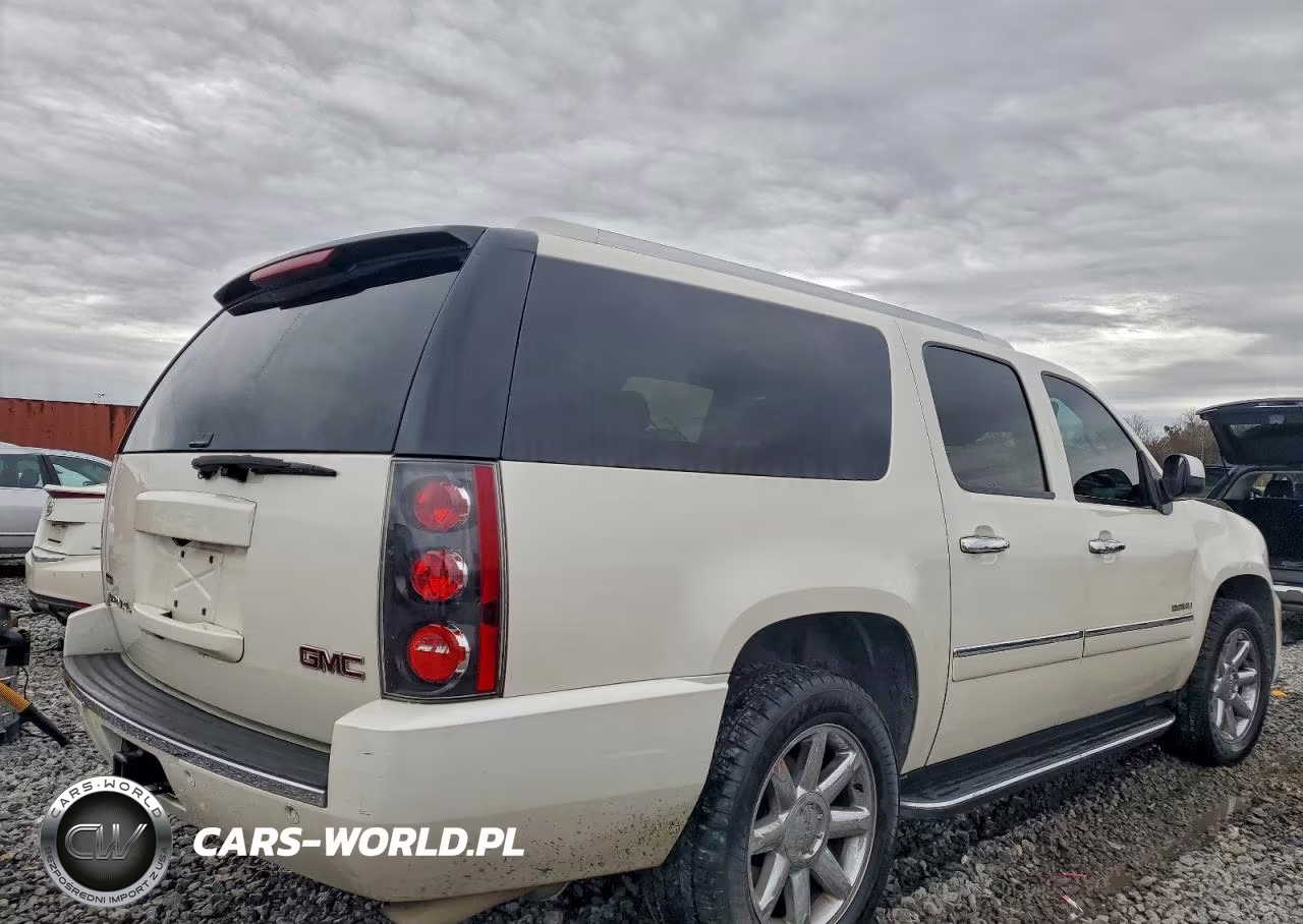2011 GMC Yukon Xl Denali VIN:1GKS1MEF3BR219046 - 3