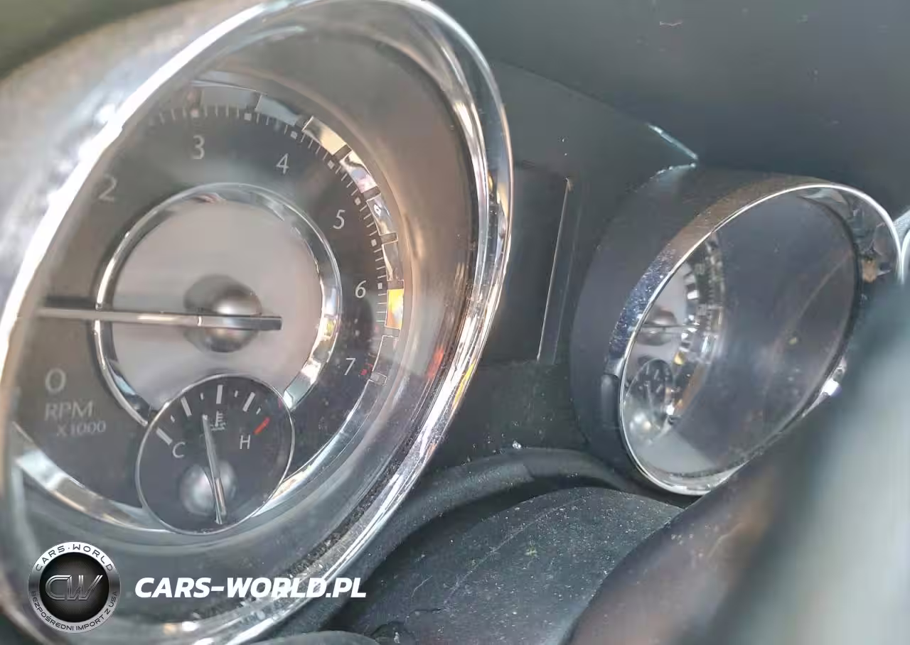 2011 Chrysler 300 Limited VIN:2C3CA5CG0BH547224 - 9