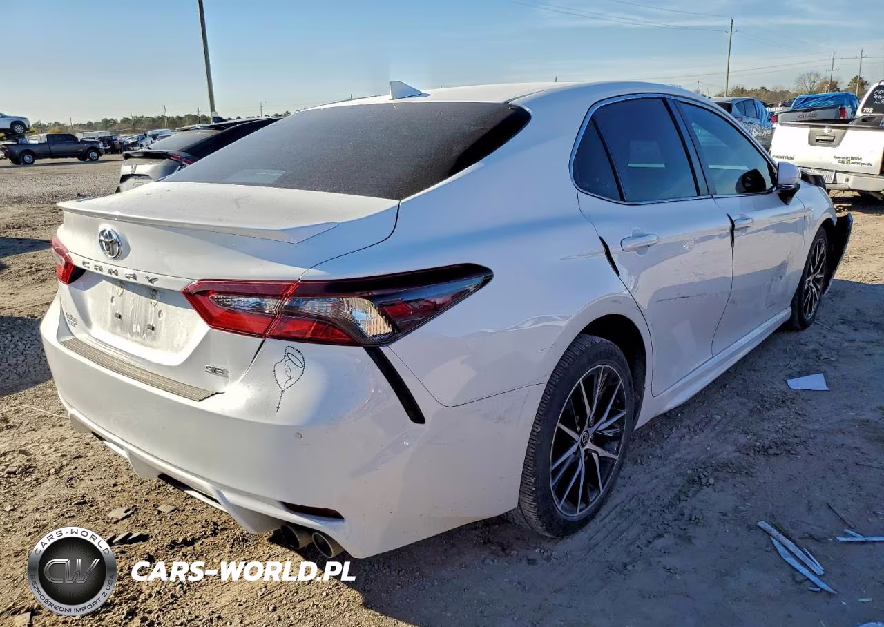 2022 Toyota Camry Se VIN:4T1G11AK8NU028027 - 3