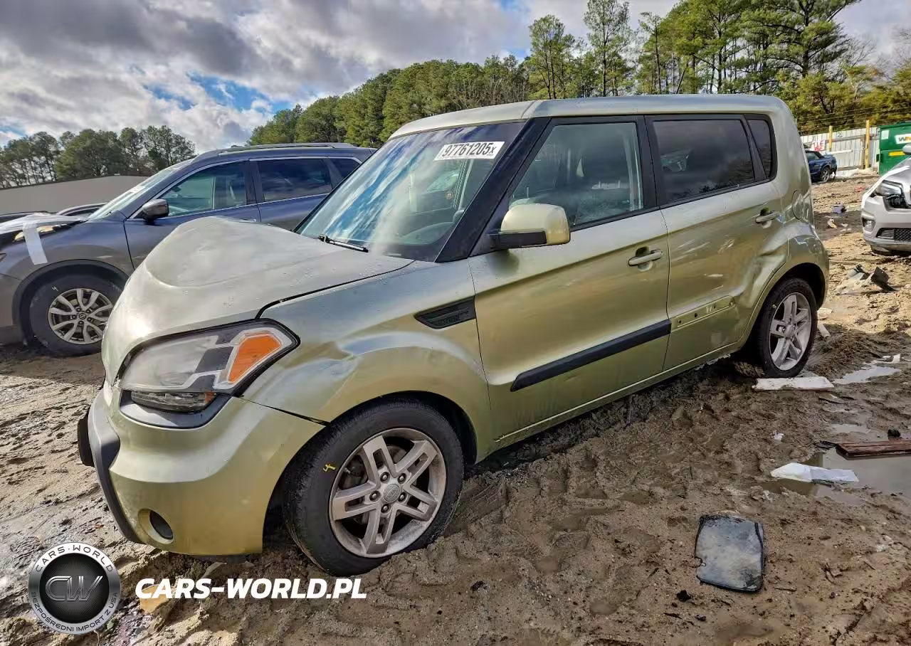 2011 Kia Soul +