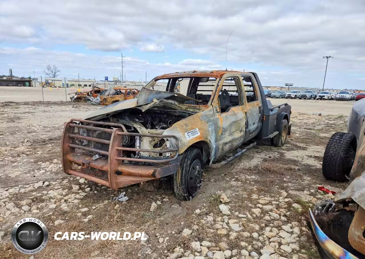 2002 Ford F550 Super Duty Flatbed Truck