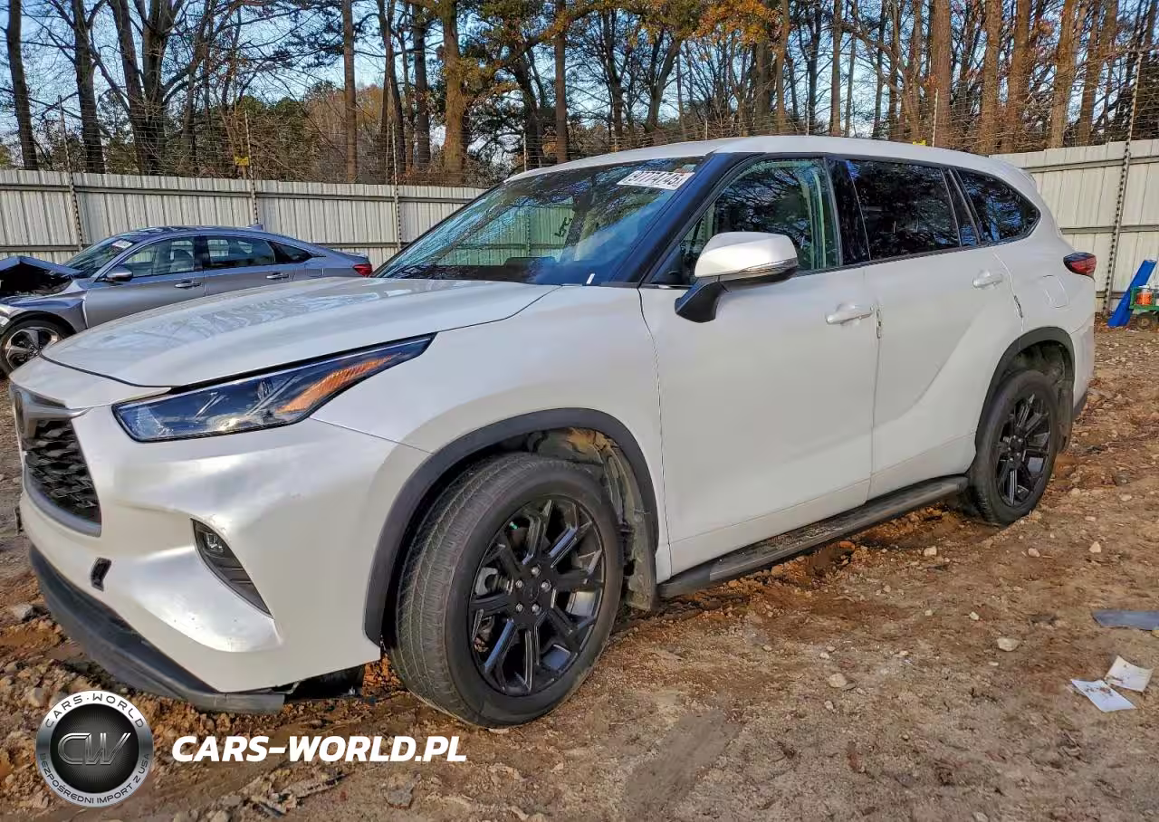 2022 Toyota Highlander L