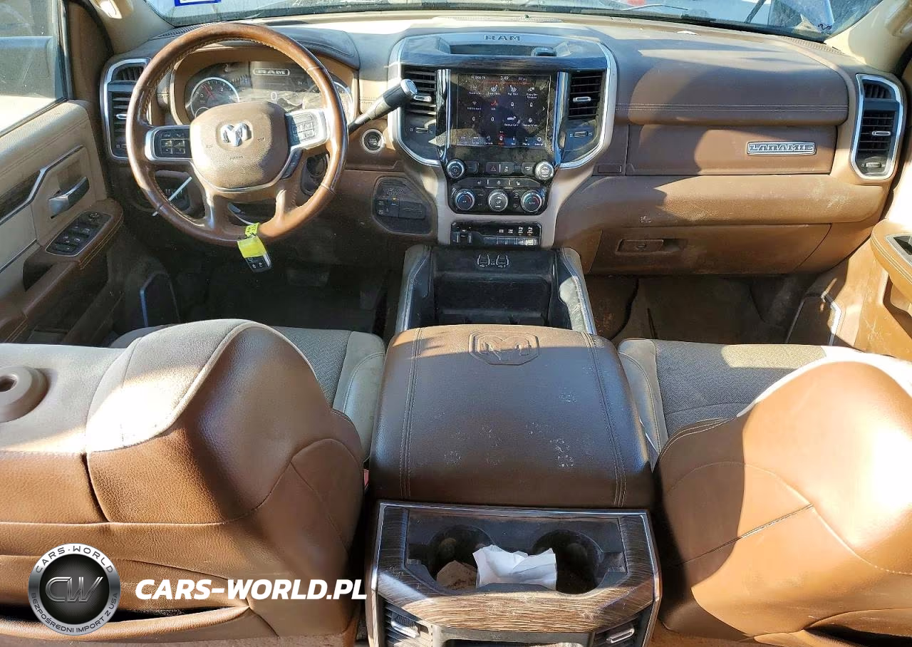 2019 Ram 2500 Laramie VIN:3C6UR5FL0KG714934 - 8