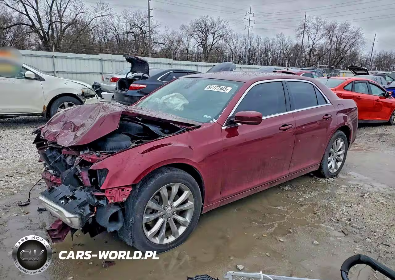 2018 Chrysler 300 Touring