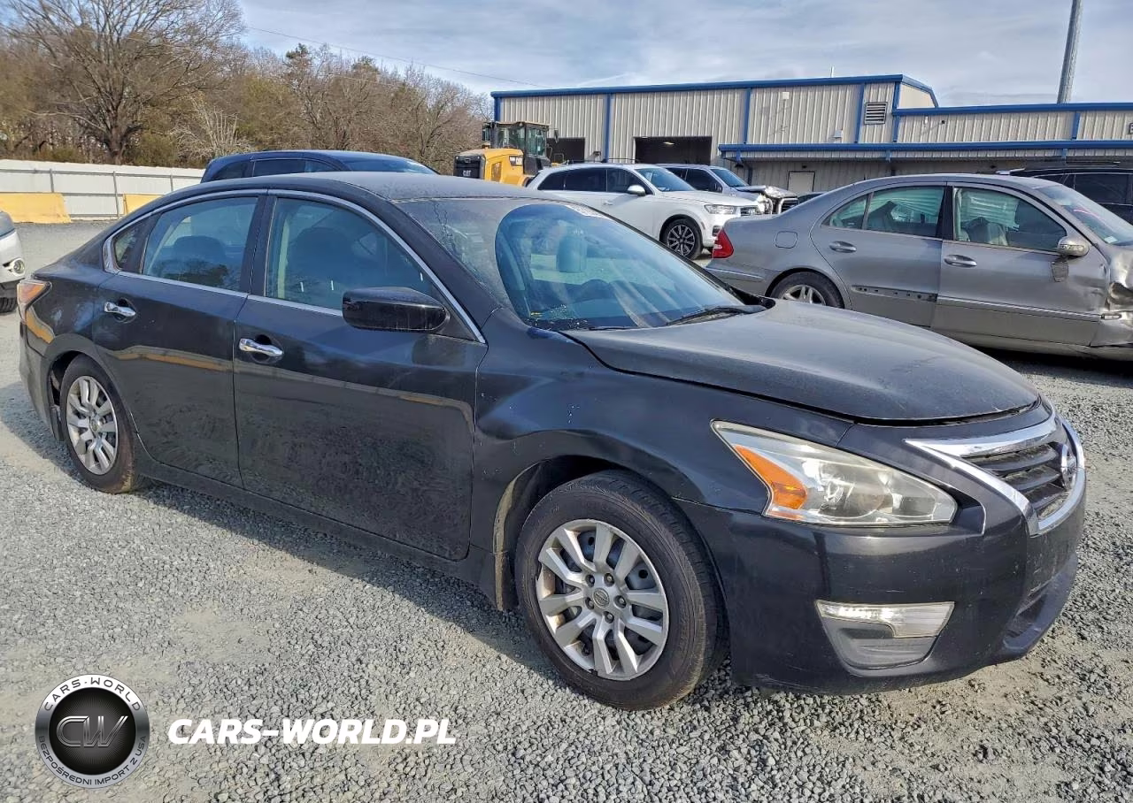 2015 Nissan Altima 2.5 VIN:1N4AL3AP9FN330309 - 4