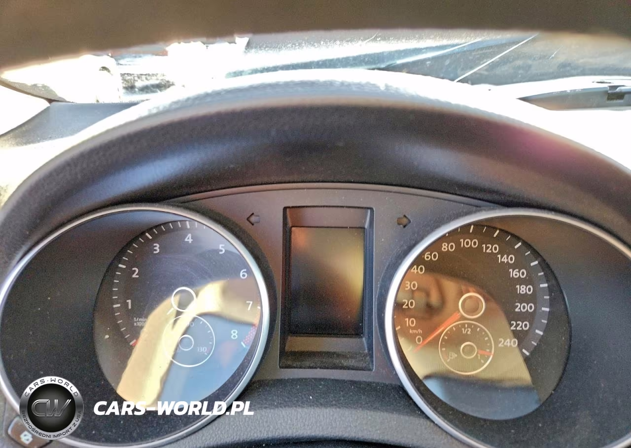 2012 Volkswagen Jetta S VIN:3VWPX7AJ7CM638321 - 9