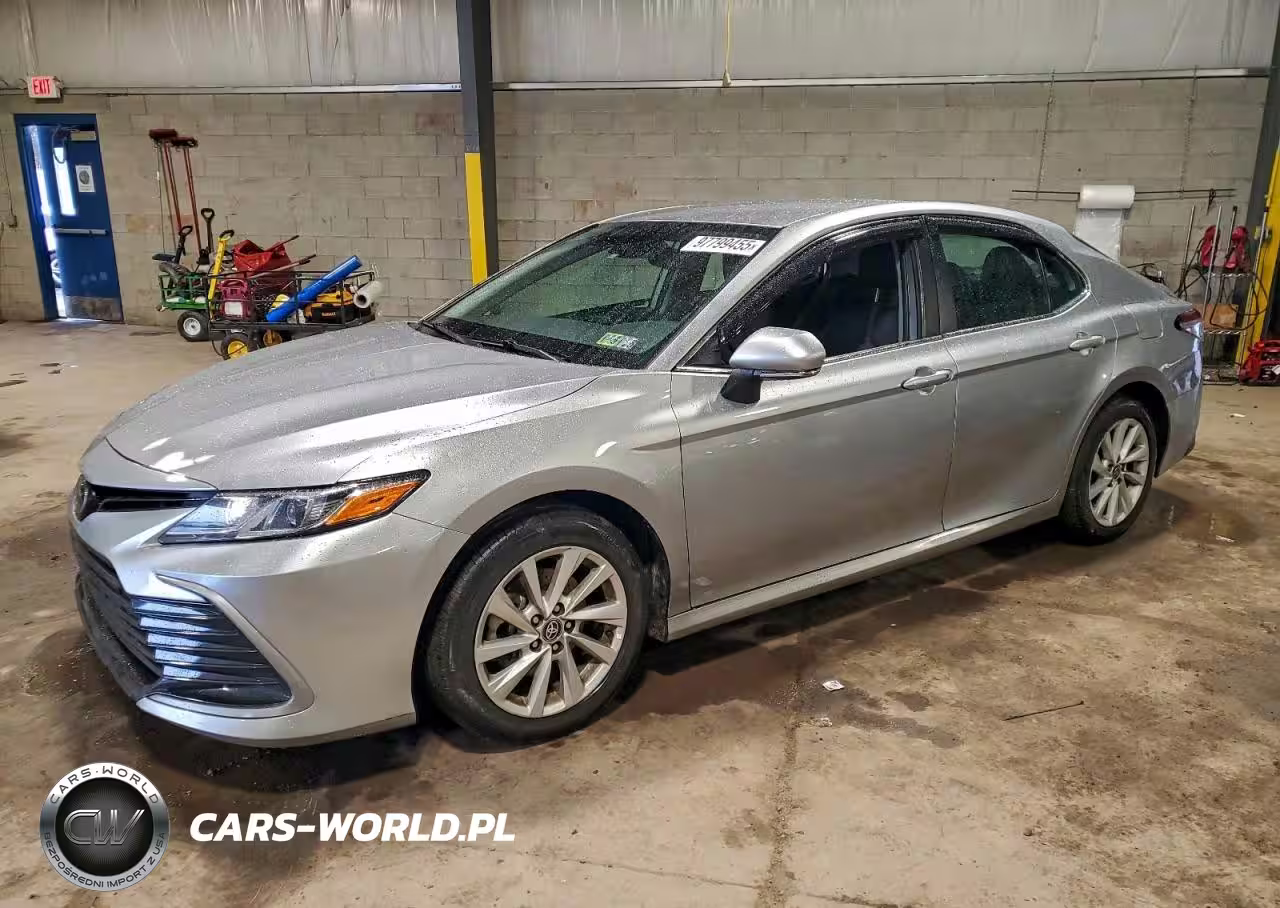 2024 Toyota Camry Le