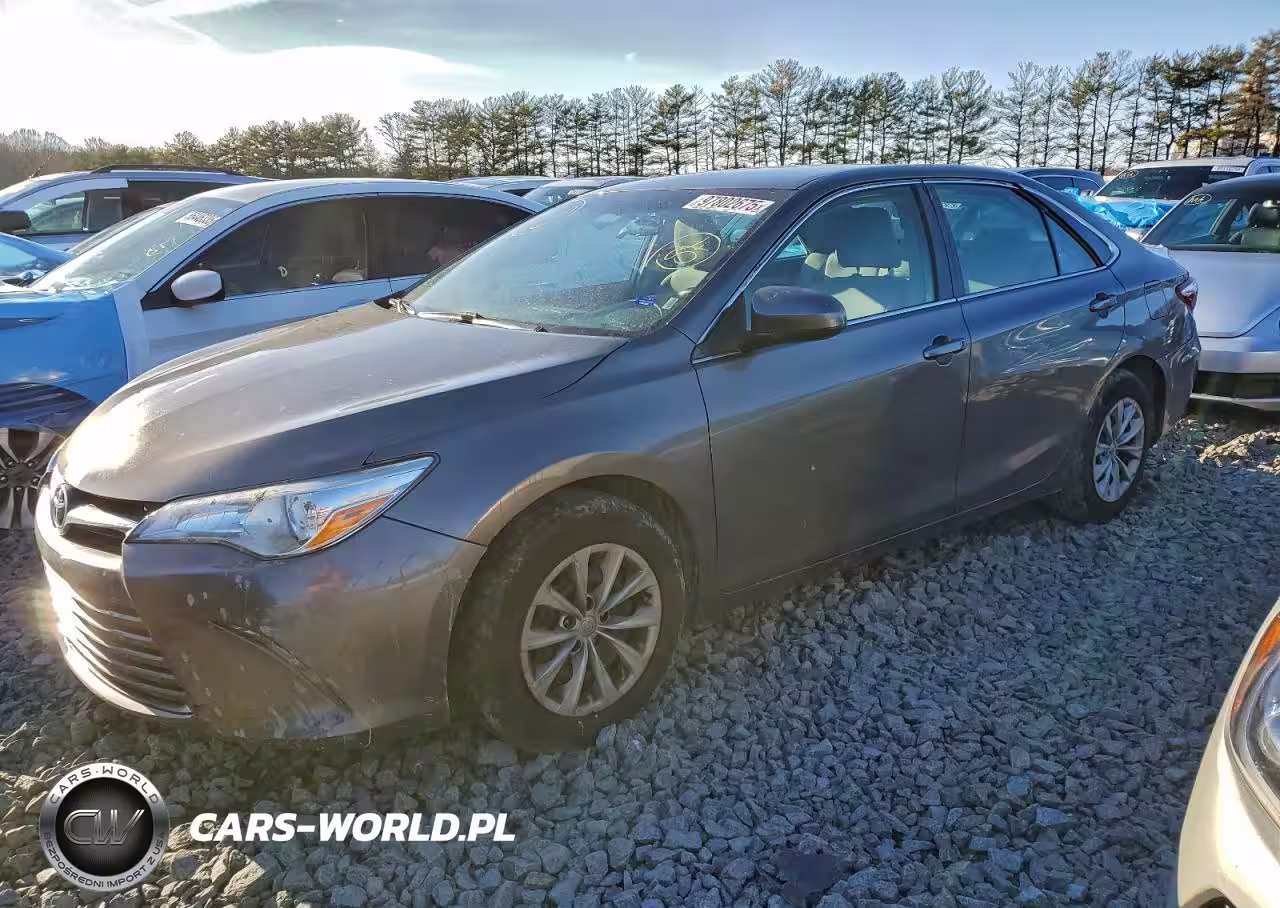 2016 Toyota Camry Le