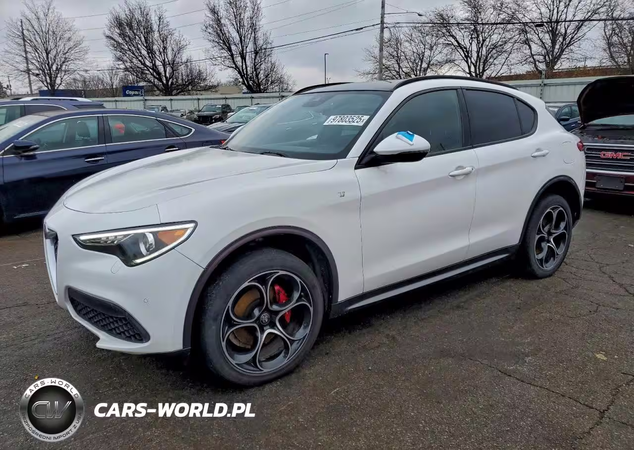 2022 Alfa Romeo Stelvio Ti
