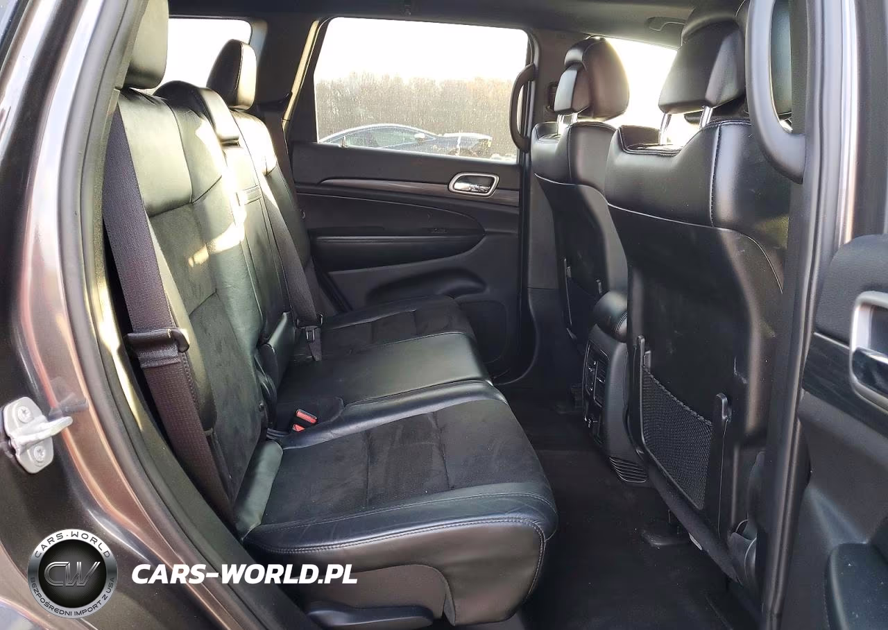 2019 Jeep Grand Cherokee Laredo VIN:1C4RJEAG4KC630764 - 11