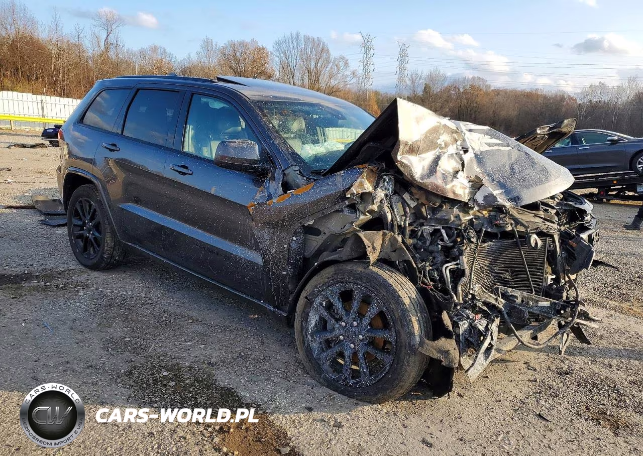 2019 Jeep Grand Cherokee Laredo VIN:1C4RJEAG4KC630764 - 4