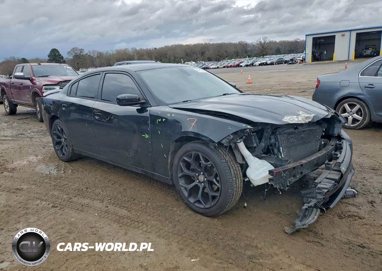 2018 Dodge Charger Sxt Plus VIN:2C3CDXHG0JH216038 - 4