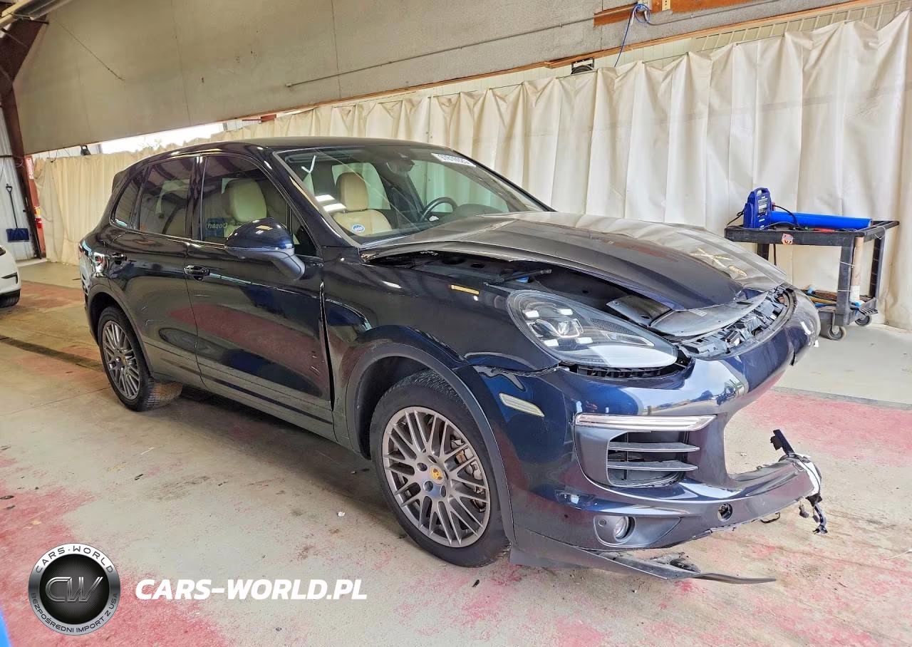 2018 Porsche Cayenne S VIN:WP1AB2A2XJLA60814 - 4
