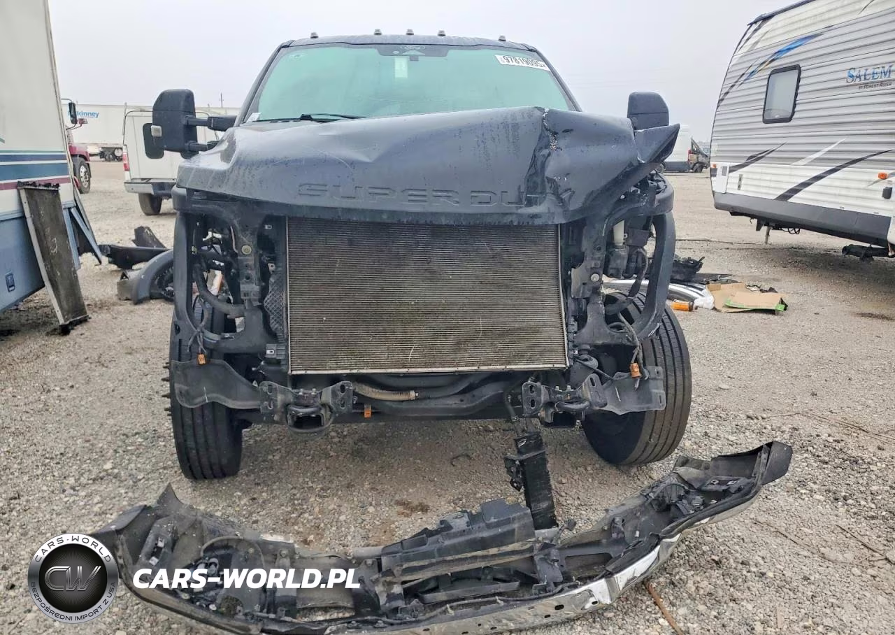 2024 Ford F550 Super Duty Truck Cab And Chassis – zdjęcie 1 z 13