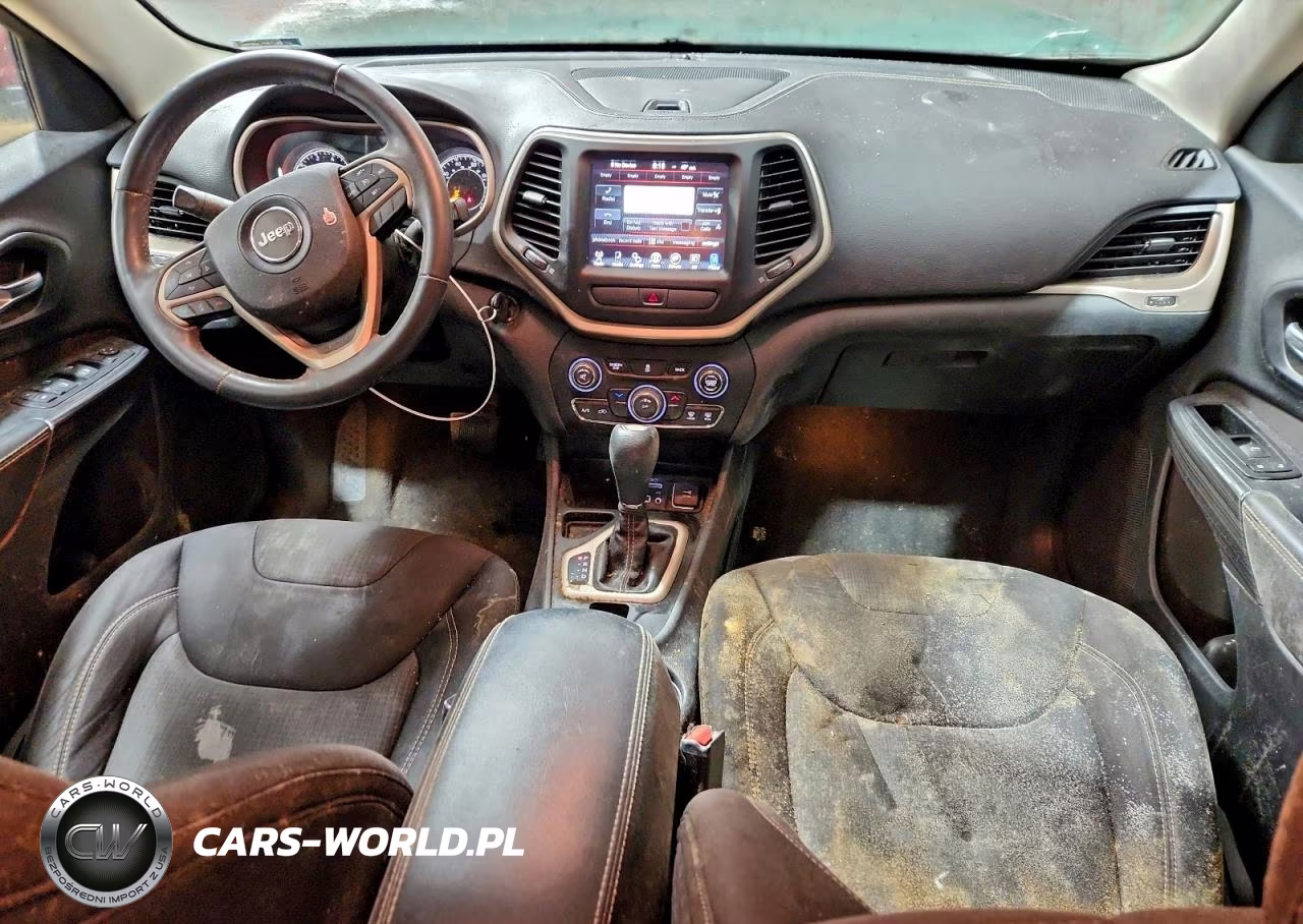 2015 Jeep Cherokee Latitude VIN:1C4PJLCB5FW695236 - 8
