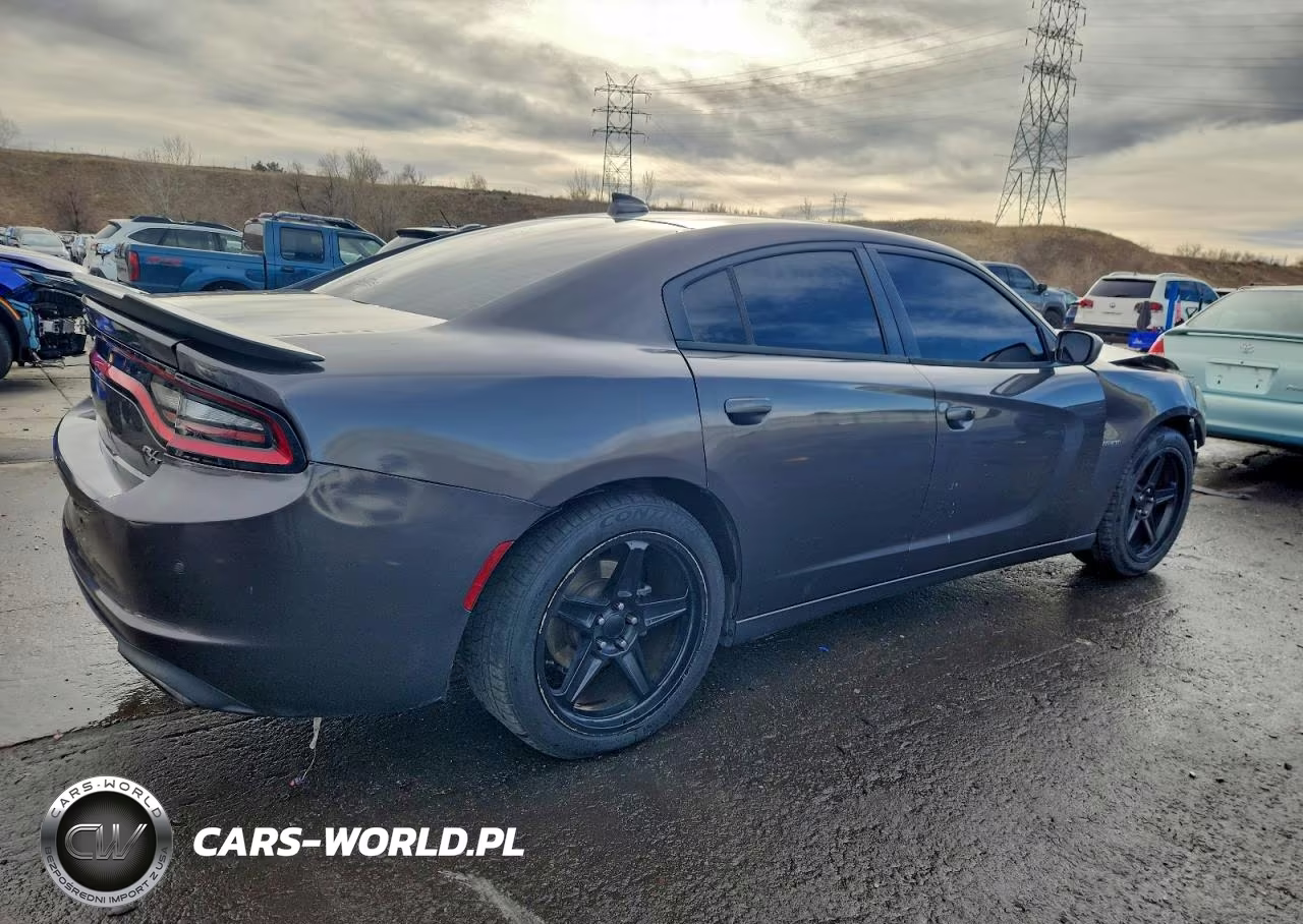 2015 Dodge Charger R VIN:2C3CDXCTXFH729891 - 3