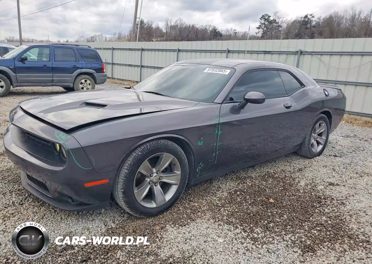 2017 Dodge Challenger Sxt