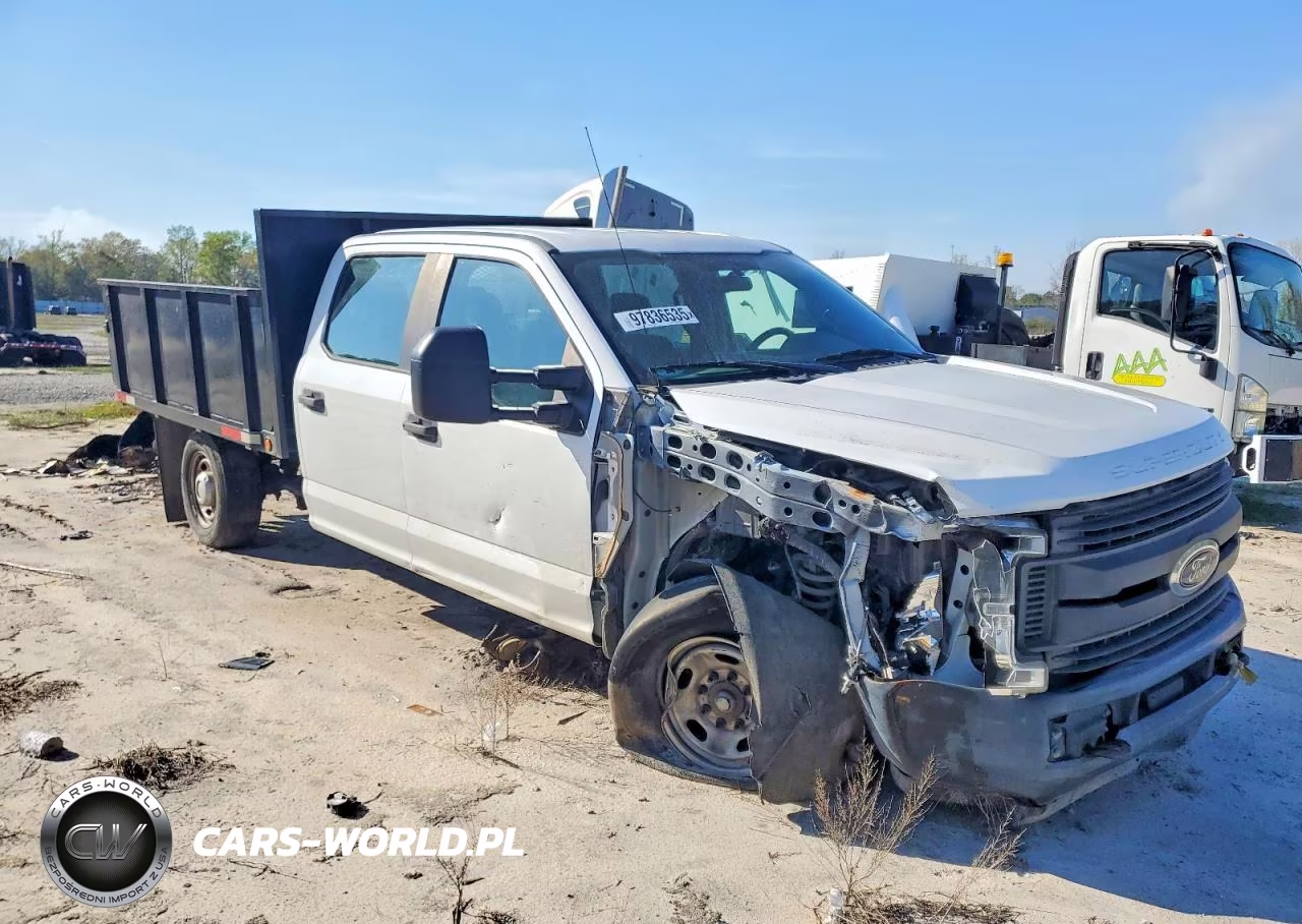 2018 Ford F250 Super Duty Dump Truck