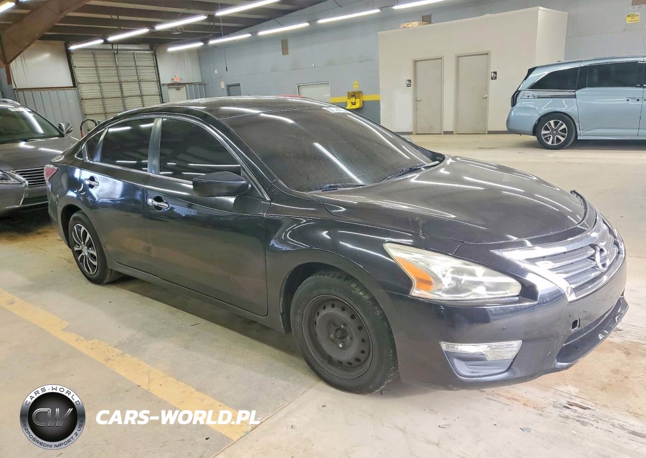 2015 Nissan Altima 2.5 VIN:1N4AL3APXFN886869 - 4