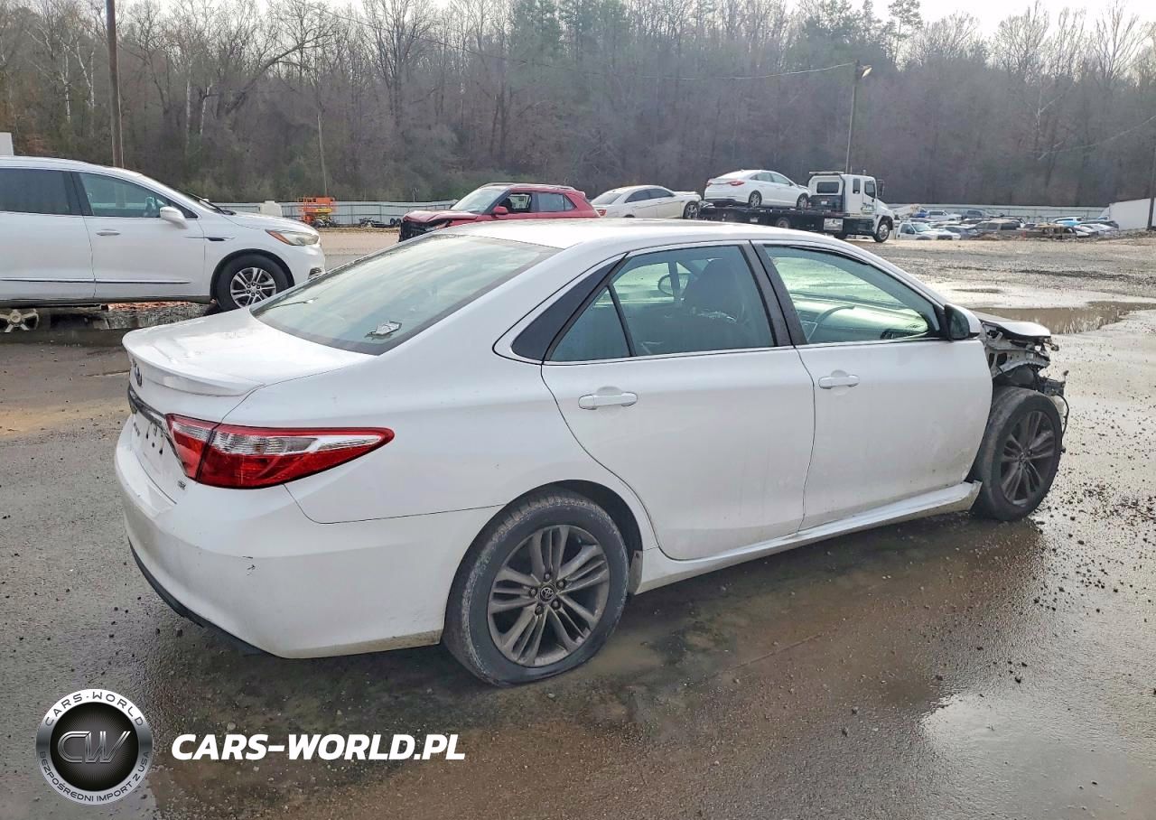 2015 Toyota Camry Le VIN:4T1BF1FK4FU892109 - 3