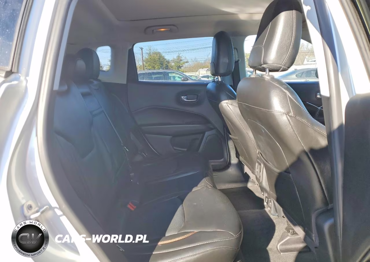 2018 Jeep Compass Limited VIN:3C4NJCCB4JT301733 - 11